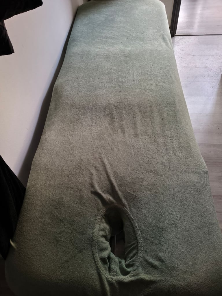 electricity 3section massage bed for sell