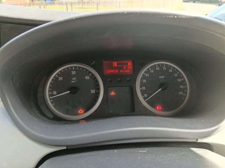 2013 Vauxhal Vivaro: Reluctant sale of my favourite van