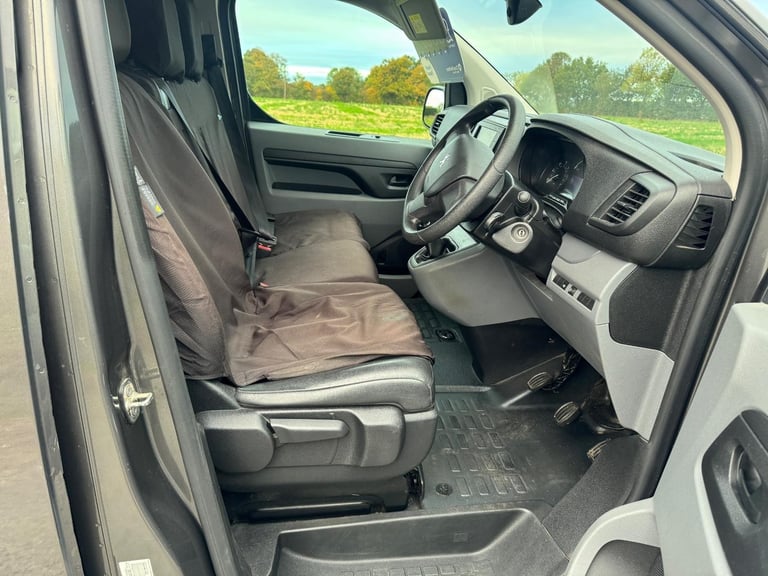 Peugeot Expert 1.5 BlueHDi 1000 Professional Premium Van 6dr Diesel M... 2021/71