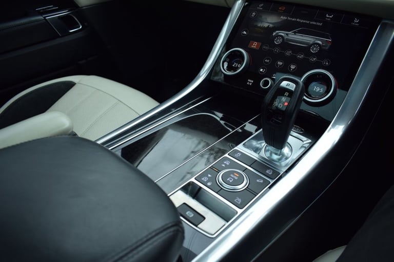 2018 Land Rover Range Rover Sport 3.0 V6 S/C HSE Dynamic 5dr Auto ESTATE PETROL Automatic