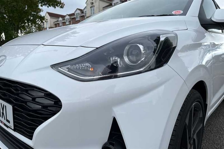 2025 Hyundai i10 1.0 [63] Premium 5dr Auto [Nav] HATCHBACK PETROL Automatic