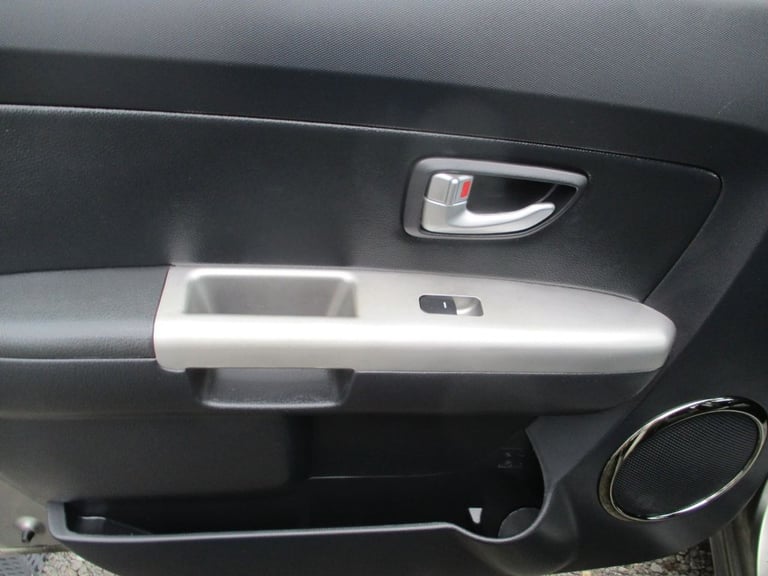 2013 Kia Soul 1.6 CRDi Quantum SUV 5dr Diesel Manual Euro 5 (126 bhp) HATCHBACK Diesel Manual