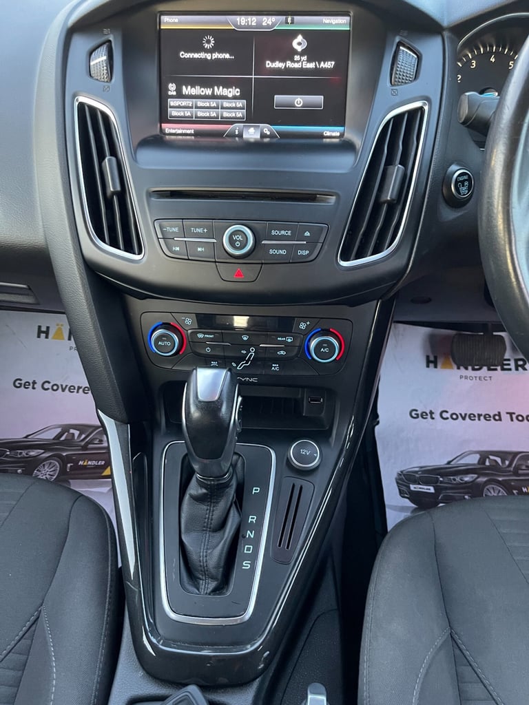 2015 Ford Focus TITANIUM 5-Door Petrol