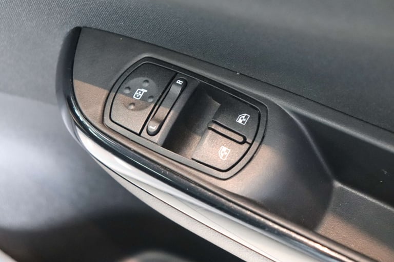 2019 Vauxhall Corsa 1.4 Corsa Griffin 5dr Hatchback Petrol Manual