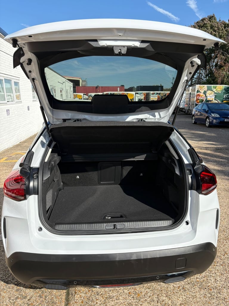 2024 Citroën ë-C4 – White | Only 842 Miles | Heated Leather Seats | Like New