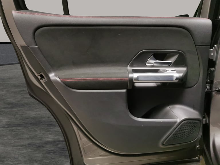 2022 Mercedes-Benz GLB 2.0 GLB220d AMG Line SUV 5dr Diesel 8G-DCT 4MATIC Euro 6 (s/s) (190 ps) - ...