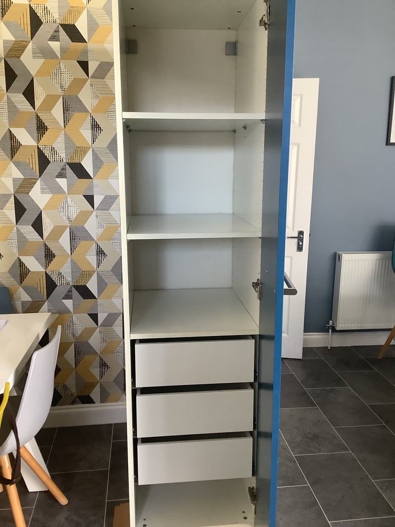 Single wardrobe with shelves and drawers