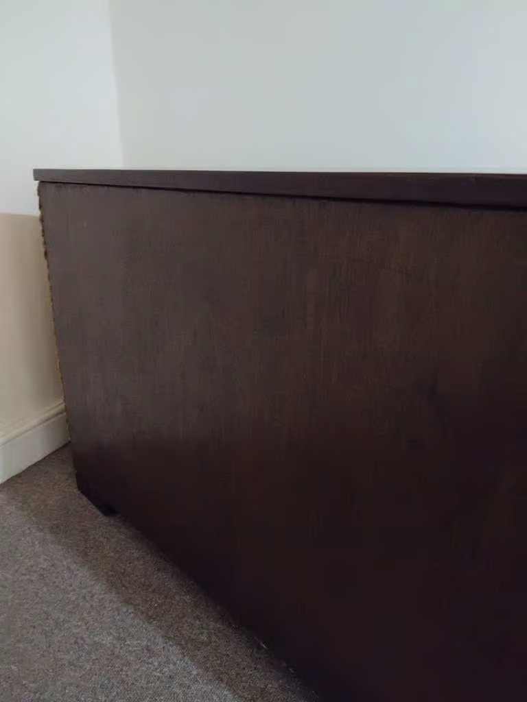 Excellent Quality and Great Condition Heavy Dark Wood and Wicker Chest of Drawers With 6 Drawers