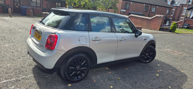 2015 MINI Hatch 1.5 Cooper 5dr HATCHBACK Petrol Manual