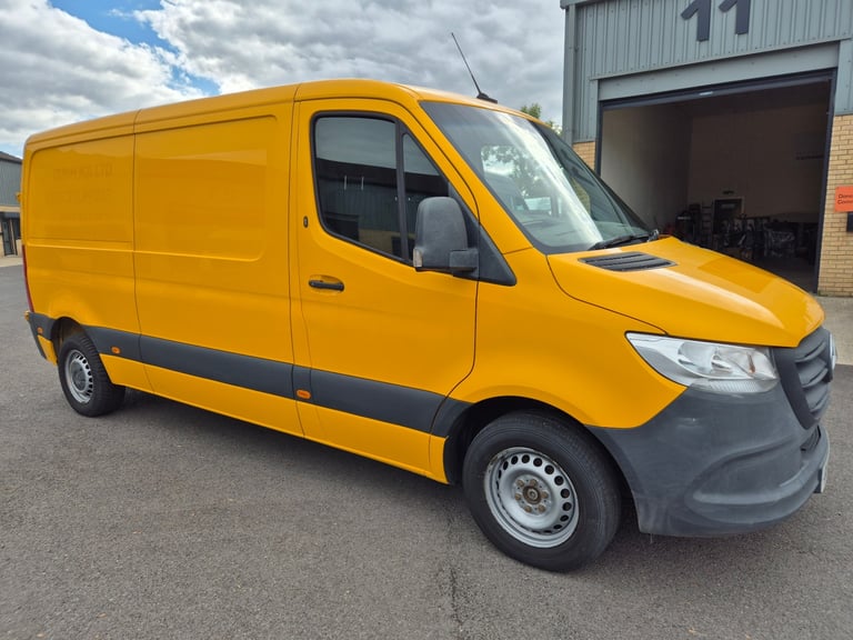 2021 Mercedes-Benz Sprinter 314 CDi MWB Low roof L2H1 140ps Eu6 PANEL VAN Diesel Manual