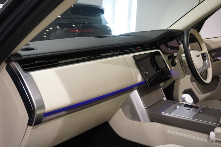 2023 Land Rover Range Rover 3.0 P550e 38.2kWh SV SUV 5dr Petrol Plug-in Hybrid Auto 4WD Euro 6 (s...