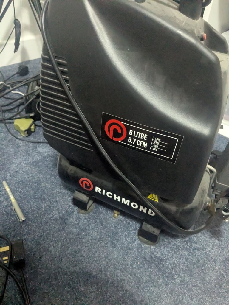 Richmond Oil-less Air Compressor 6L [5.7 CFM]