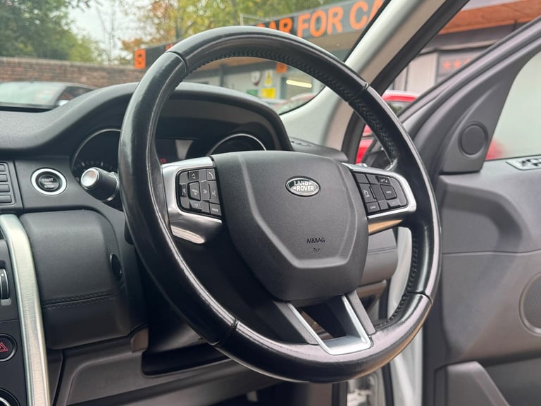 2017 Land Rover Discovery Sport 2.0 TD4 SE Tech 4WD Euro 6 (s/s) 5dr ESTATE Diesel Manual