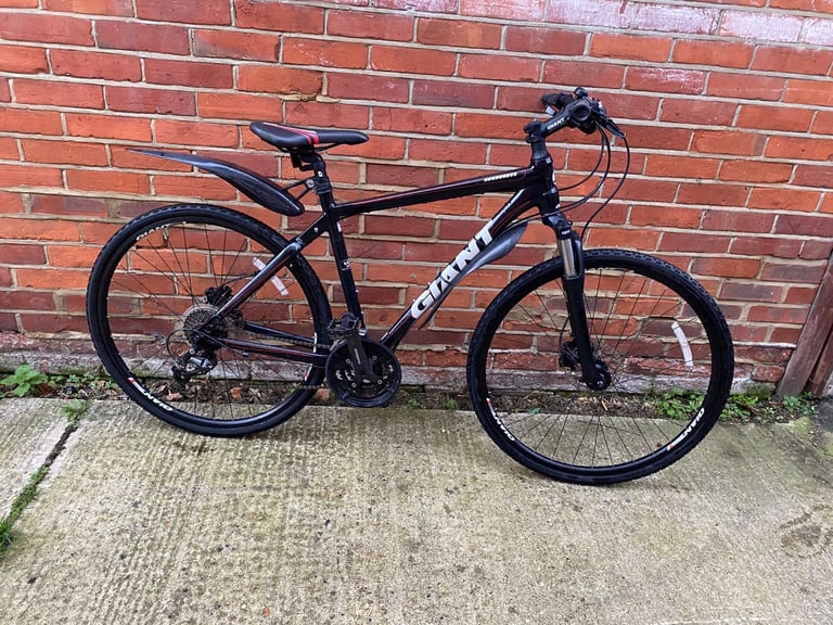 image for Giant hydrid bike 