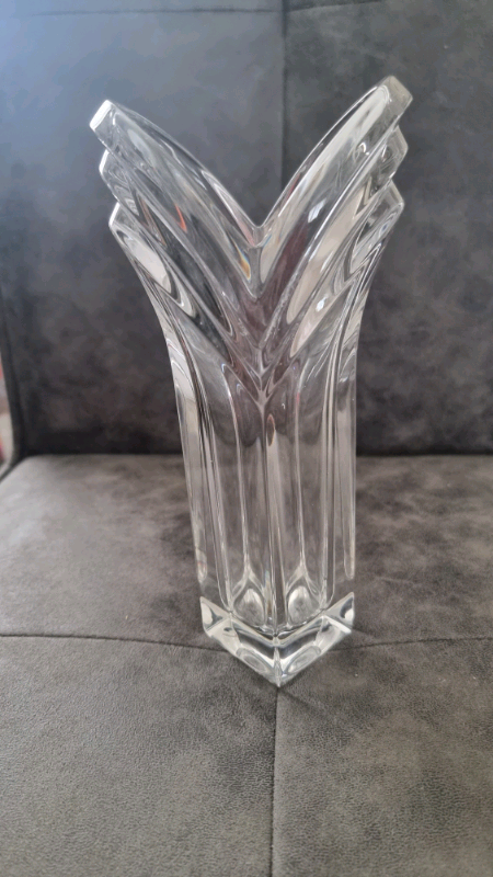 Mikasa Crystal Tulip Vase V Shape 