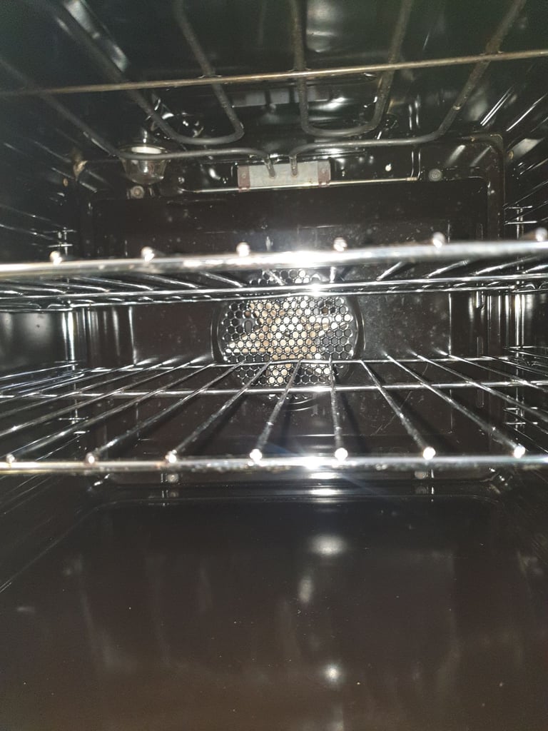 Kenwood dusl fuel two oven with 5 burners range cooker 