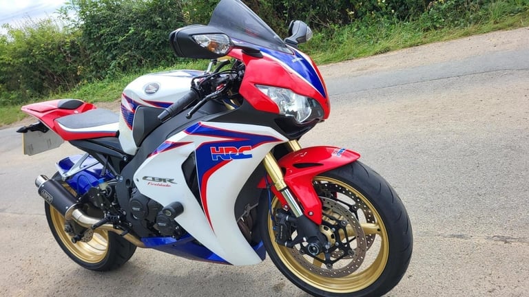 2011 11 HONDA CBR 1000 RR-A FIREBLADE CBR1000RR HRC COLOURS 12k MILES CBR1000