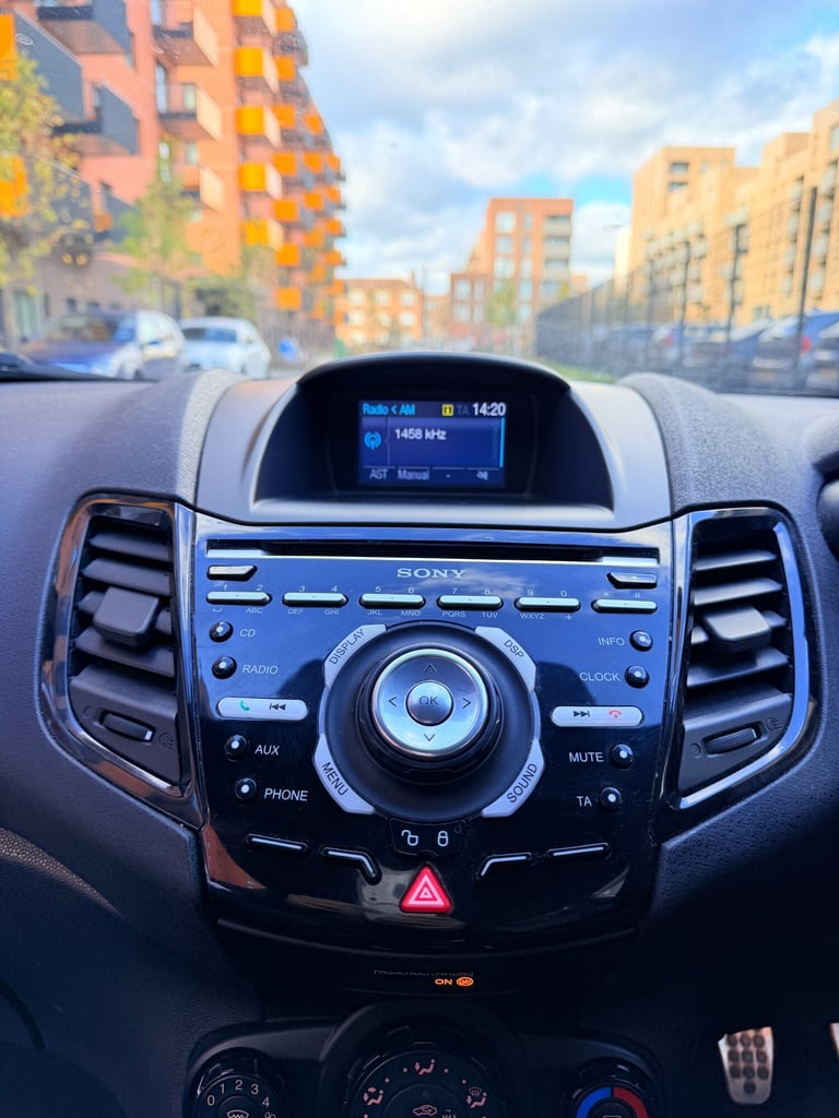 2014 Ford Fiesta 1.6 EcoBoost ST-2 3dr HATCHBACK Petrol Manual