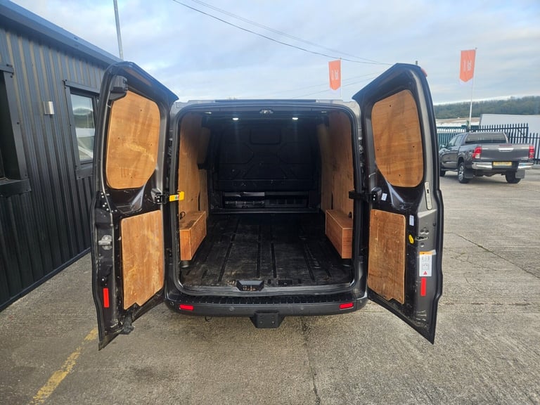 2021 Ford Transit Custom 2.0 EcoBlue 130ps Low Roof Limited Van PANEL VAN DIESEL Manual
