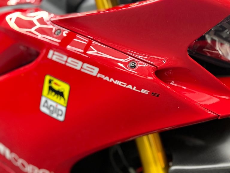 2015 15 Ducati Panigale 1299 S 1299 ABS - ++EXTRAS  **DESMO SERVICE DONE** 