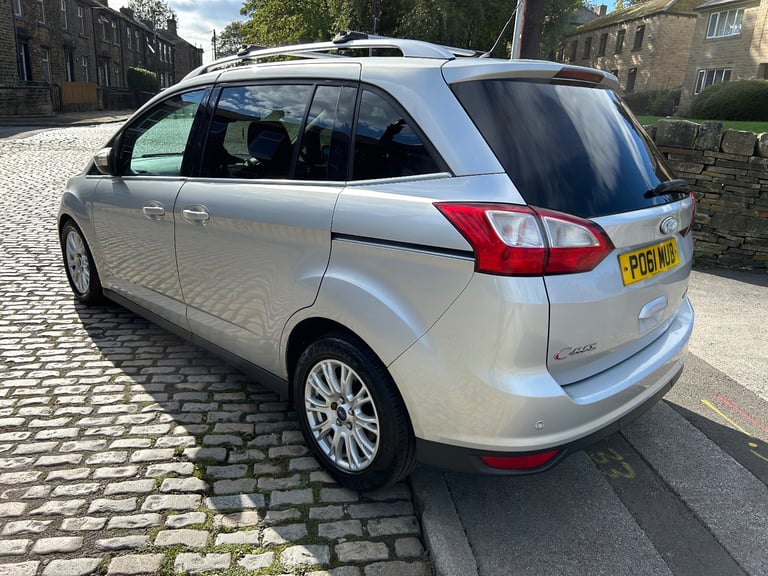 2012 (61) FORD GRAND C-MAX 1.6 TDCI TITANIUM   7 SEATER