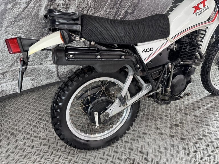 YAMAHA XT400 XT 400 1984