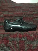 Boys Sondico football boots Size 6
