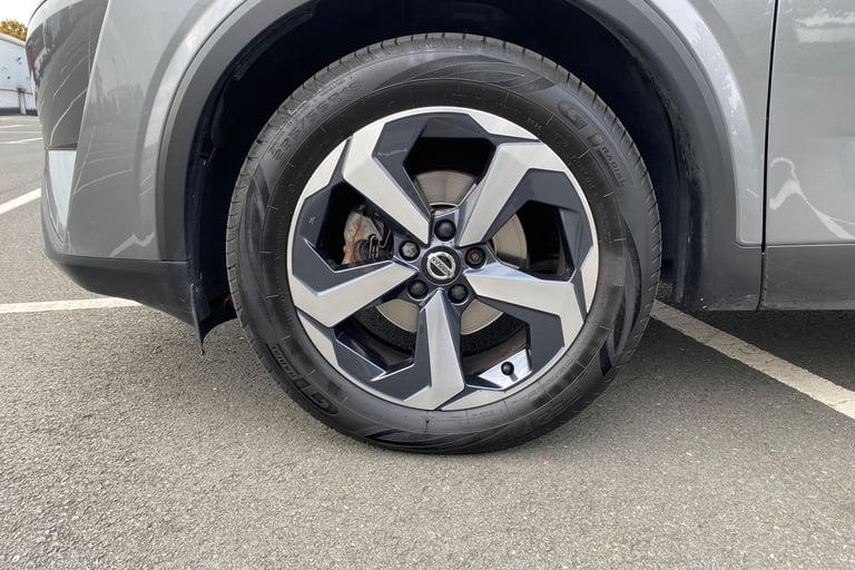 2021 Nissan Qashqai 97137 Hatchback Petrol Automatic