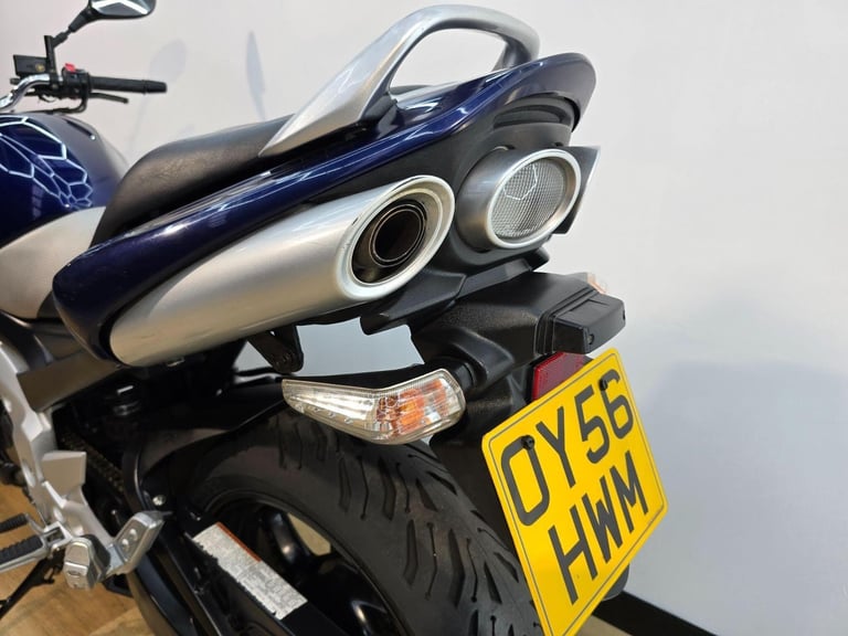 Suzuki GSR600 Blue 2006 - Crash Bungs, Adjustable Levers, Gear Indicator