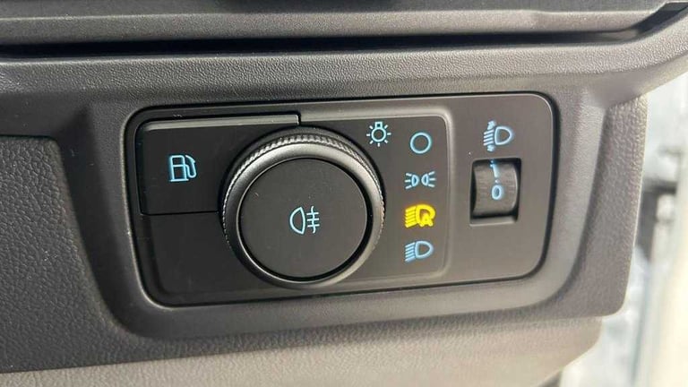  Ford Transit Custom 2.5 PHEV 232ps H1 Van Trend Auto Van Plug-In Hy Automatic