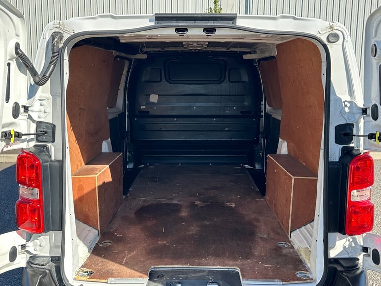 2020 Vauxhall Vivaro 2900 1.5d 100PS Dynamic H1 Van PANEL VAN Diesel Manual