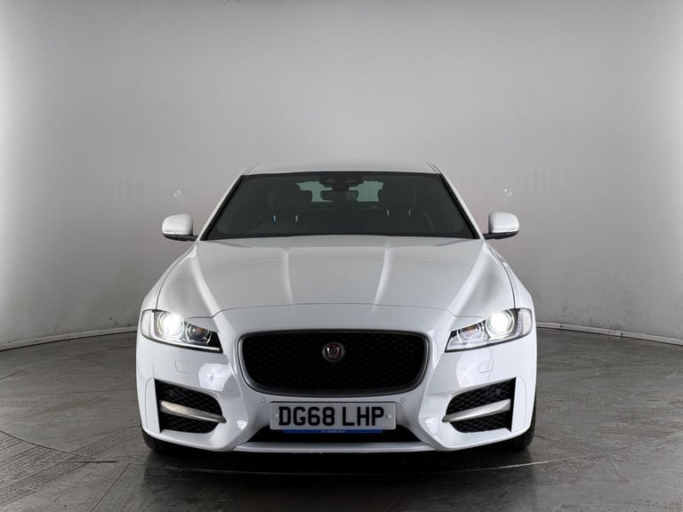 2018 Jaguar XF 2.0i [250] R-Sport 4dr Auto SALOON PETROL Automatic