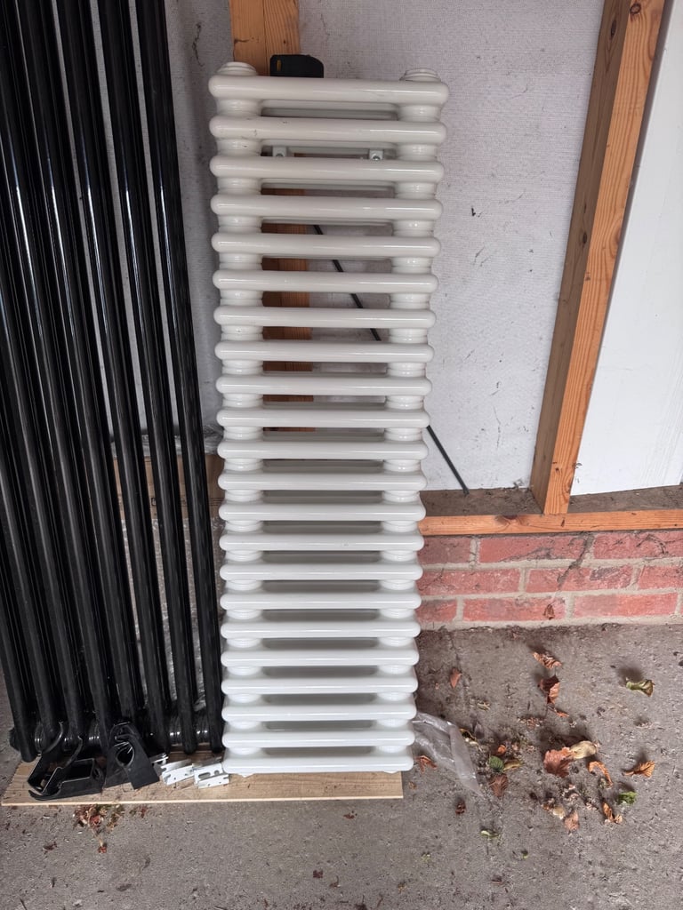 ACOVA 300MM X 1042MM 2404BTU WHITE HORIZONTAL 3 COLUMN RADIATOR