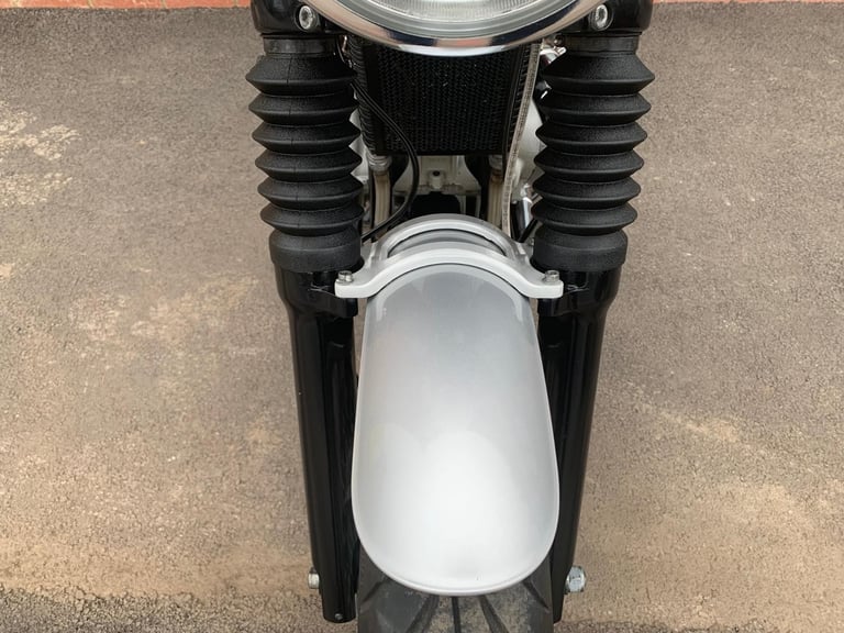 Royal Enfield INTERCEPTOR INT 650 - 2YEAR WARRANTY 