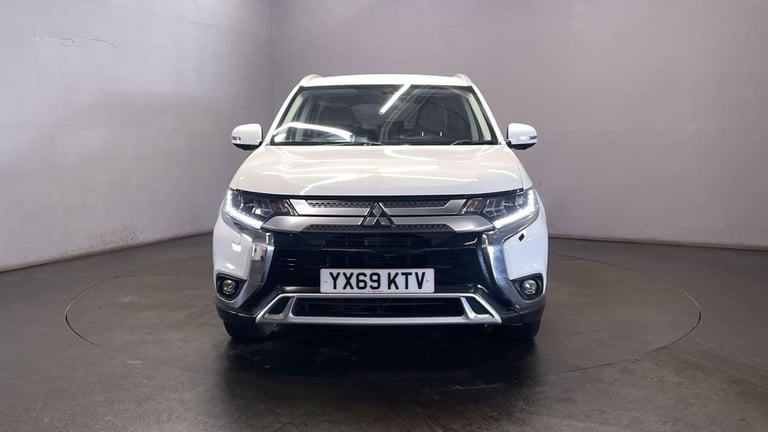 2019 69 MITSUBISHI OUTLANDER 2.0 MIVEC EXCEED SUV 5DR PETROL CVT 4WD EURO 6 (S/S
