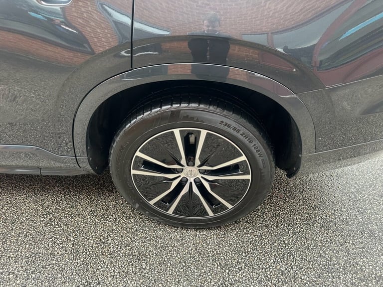 2020 Volvo XC90 2.0 B5 MHEV Momentum SUV 5dr Petrol Hybrid Auto 4WD Euro 6 (s/s) (250 ps) Automatic