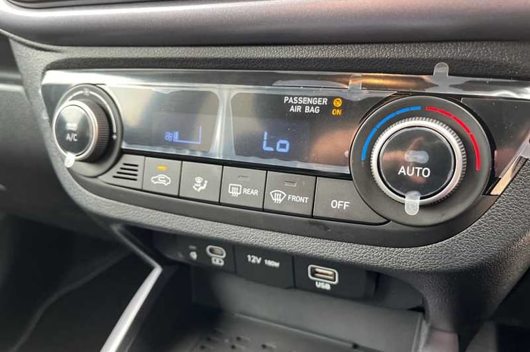 2025 Hyundai i10 1.2 Premium Hatchback 5dr Petrol Auto Euro 6 (s/s) (79 ps) Hatchback Petrol Auto...