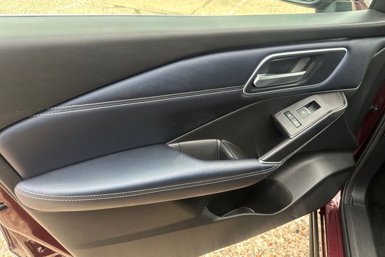 2023 Nissan Qashqai 1.3 DiG-T MH 158 Tekna 5dr Xtronic Hatchback Petrol Automatic