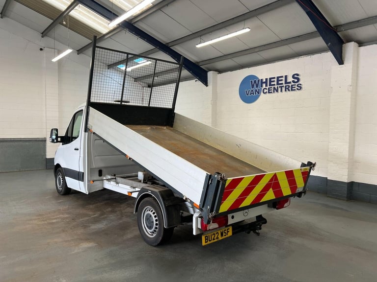 2022 Mercedes-Benz Sprinter 3.5t Progressive Chassis Cab CHASSIS CAB DIESEL Manual