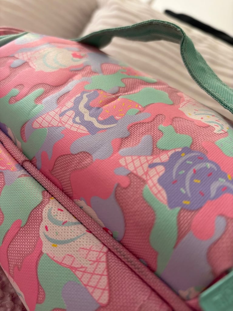 Smiggle Pink Lunchbox Used