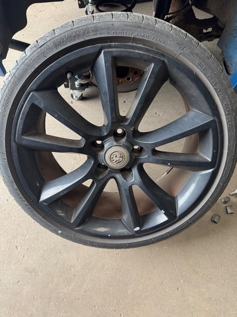 image for Tyres 235 35 19 conti and Bridgestone 