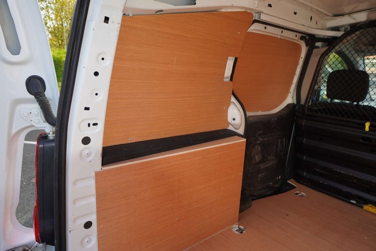 2018 Peugeot Partner 1.6 Partner Professional L1 Blue HDi + EURO 6 Panel Van Diesel Manual