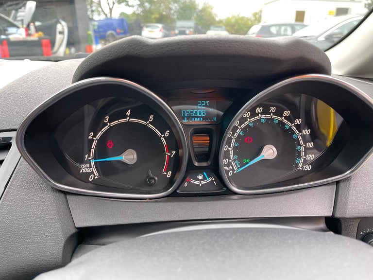 FORD FIESTA 1.0 T EcoBoost Zetec 2015
