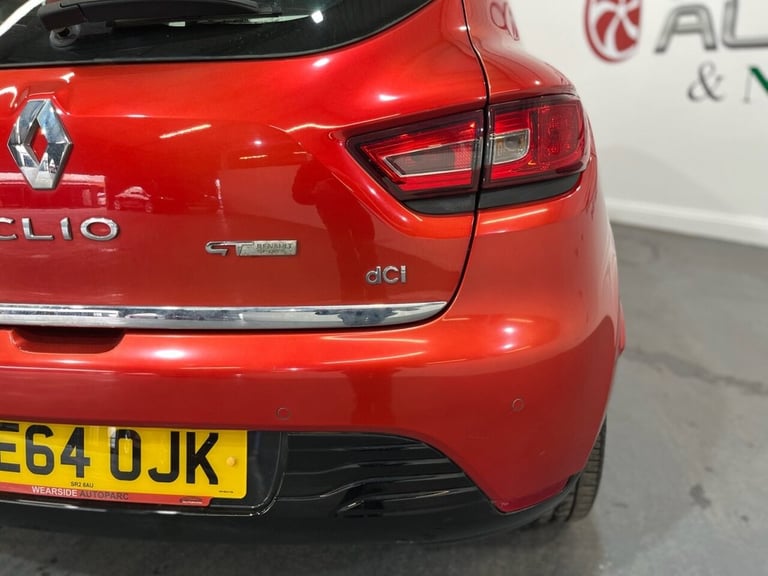 2014 Renault Clio 1.5 dCi Dynamique S MediaNav Hatchback 5dr Diesel Manual Euro 5 (s/s) (90 p Hat...