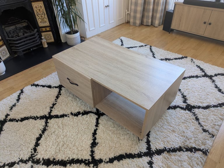 Matching TV Stand and Coffee Table