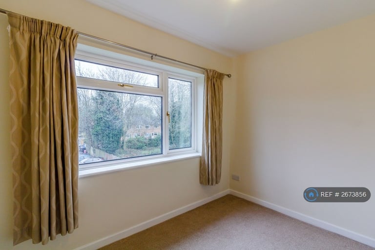 2 bedroom flat in Fawdry Close, Sutton Coldfield, B73 (2 bed) (#2673856)