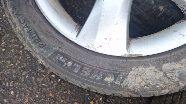 Vauxhall Astra J x4 215/55/17 Inch Alloy Wheels And Tyres 2013