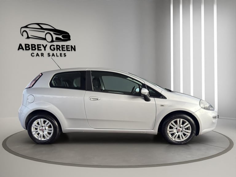 2013 Fiat Punto 1.4 Easy 3dr HATCHBACK Petrol Manual