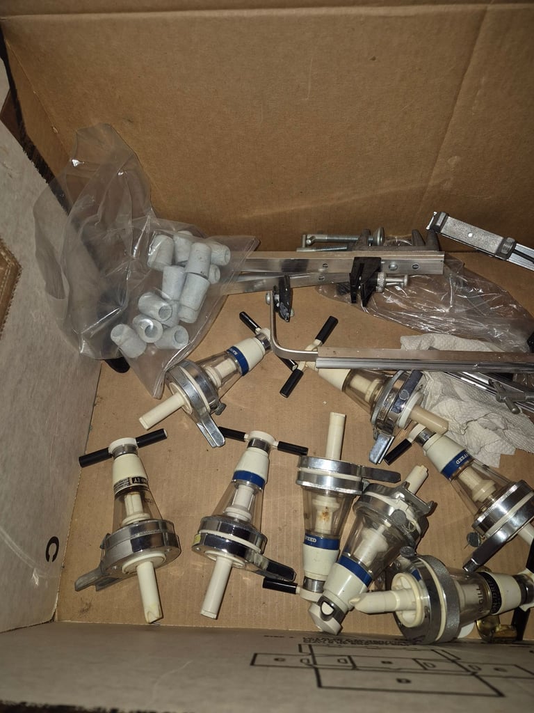 Beer pump and accessories all sorts 