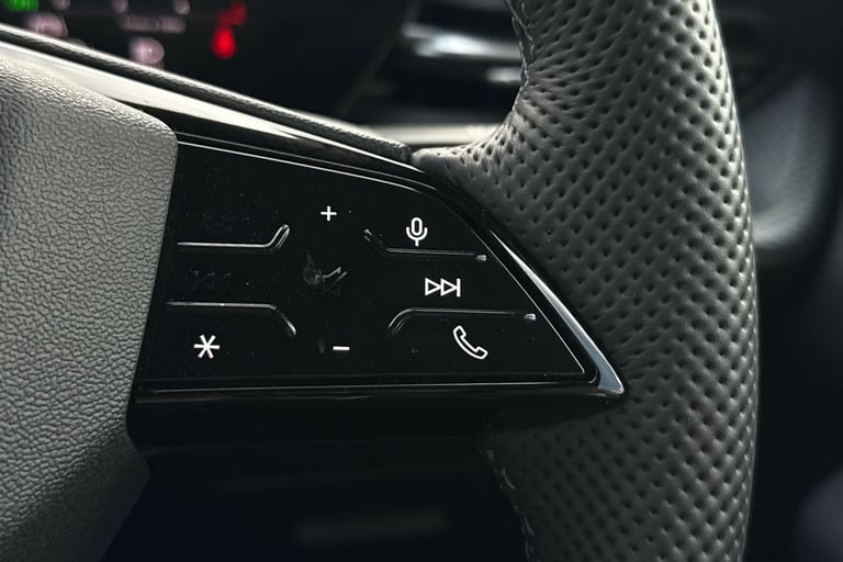 2025 Audi Q5 2.0 TDI S line S Tronic quattro Euro 6 (s/s) 5dr SUV Automatic